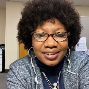 Meet your Posher, Deborah